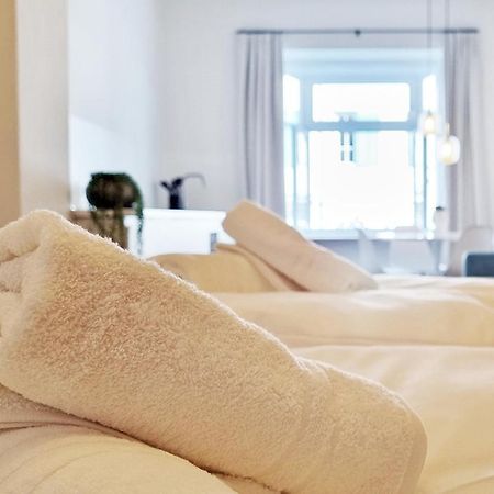 Rosa Apartment With Parking Historic City Center メラーノ エクステリア 写真