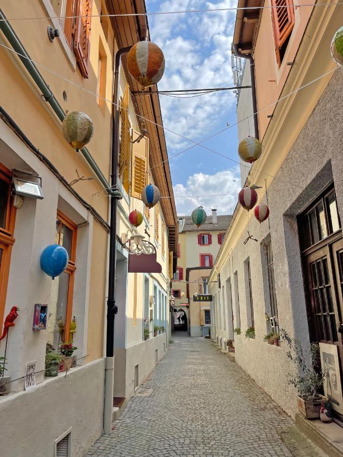 Rosa Apartment With Parking Historic City Center メラーノ エクステリア 写真